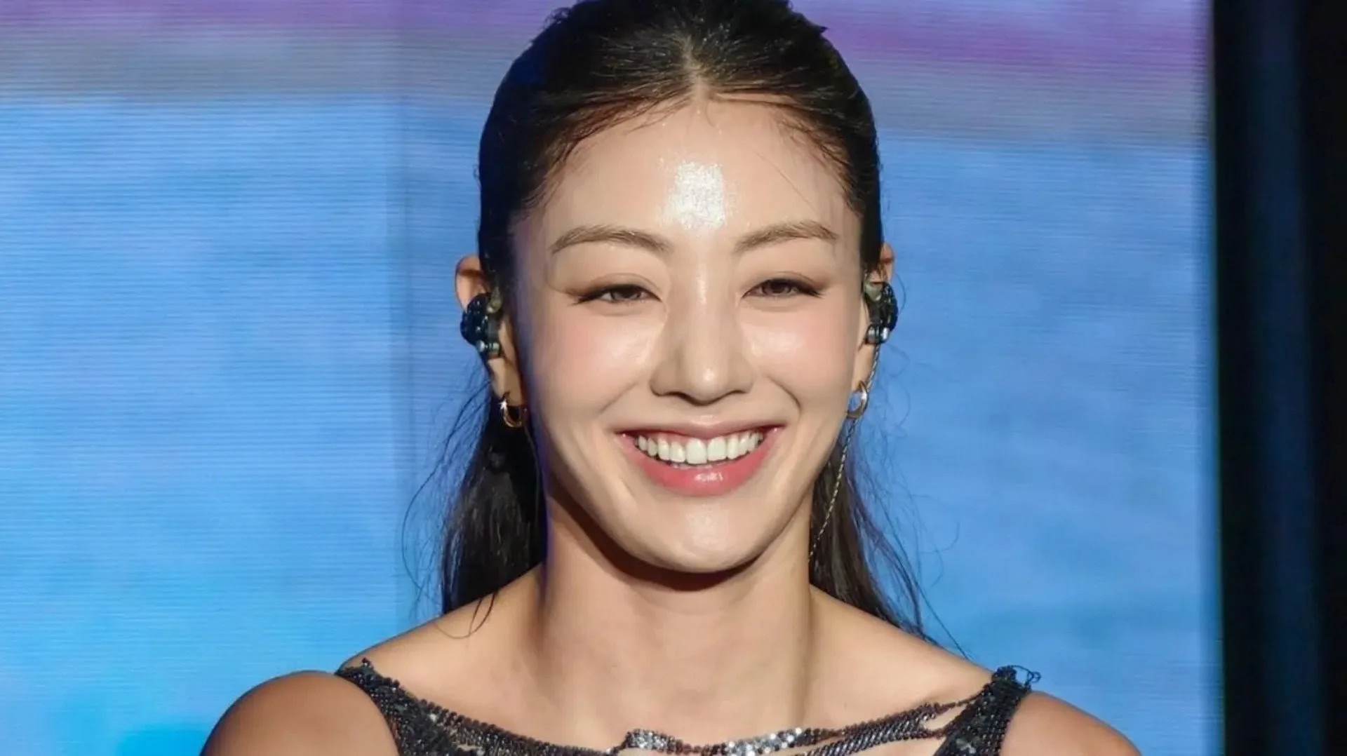 ¡Estrella del Waterbomb! JIHYO de TWICE brilló con su performance en Taiwán